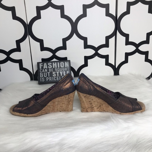 Toms Cork Wedges - Picture 3 of 8